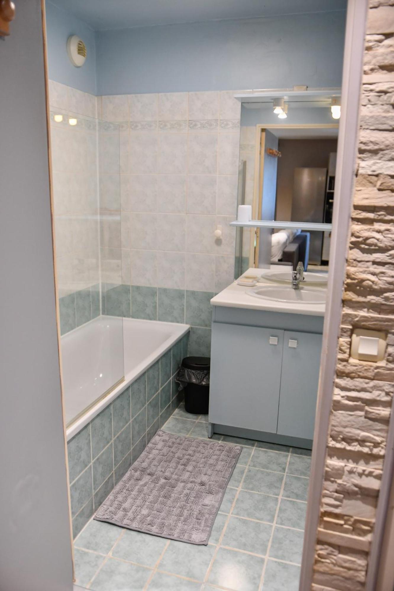 Calme Et Terrasse Privee Pres De Vichy Apartman Bellerive-sur-Allier Kültér fotó